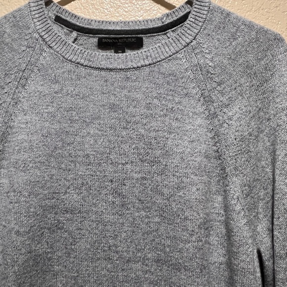 Men’s Banana Republic Raglan Sleeve Sweater Size Med - Picture 2 of 5